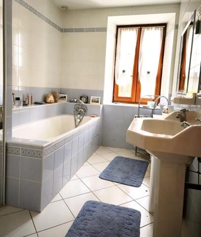 MAISON 4 CHAMBRES ET LOGEMENT NDEPENDANT - JAUNAY MARIGNY