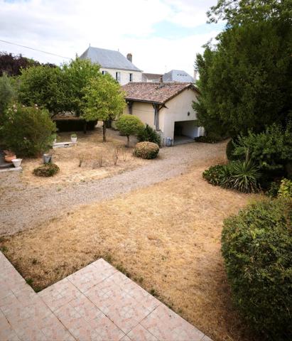 MAISON 4 CHAMBRES ET LOGEMENT NDEPENDANT - JAUNAY MARIGNY