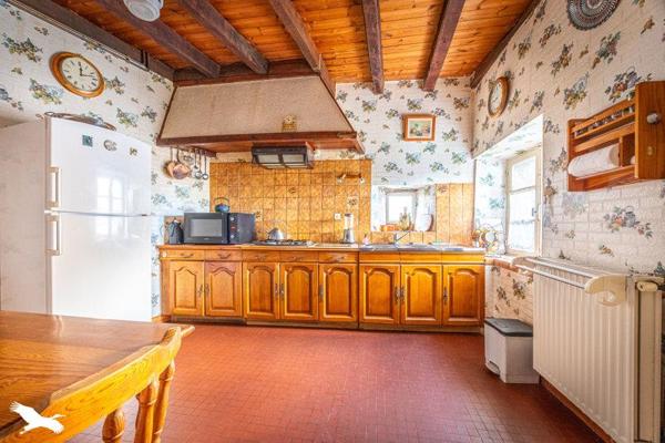 Maison à vendre 155 875 € Cezais 5 p 178 m² DPE F