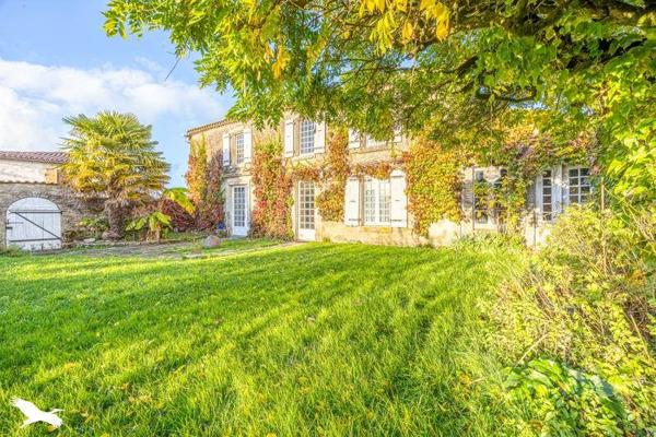 Maison à vendre 155 875 € Cezais 5 p 178 m² DPE F