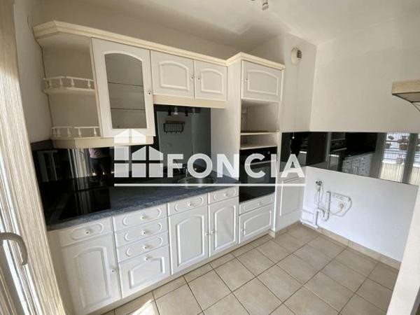 Location Appartement 2 pièces 47 m² - 66 AVENUE PIERRE CURIE Saint Cyr L'ecole 78210