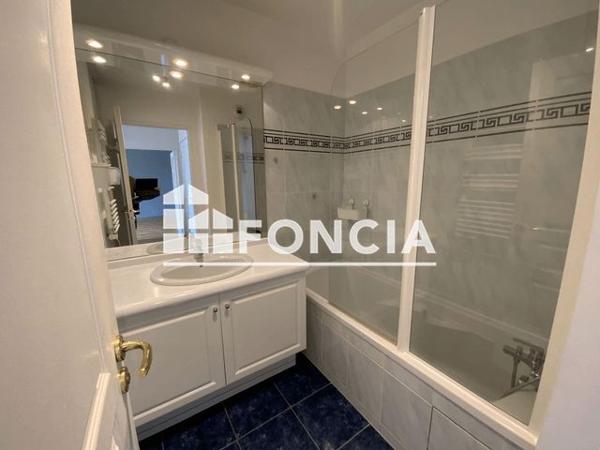 Location Appartement 2 pièces 47 m² - 66 AVENUE PIERRE CURIE Saint Cyr L'ecole 78210