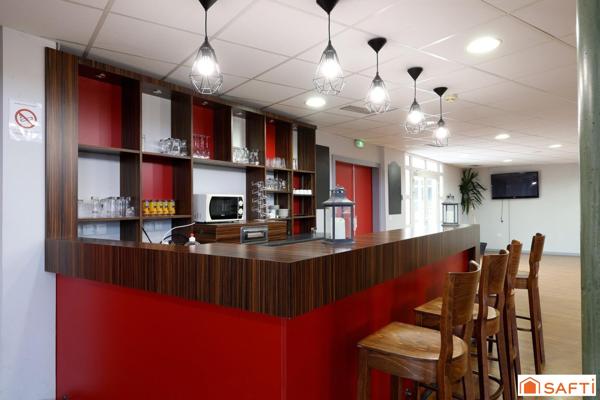 Complexe trés bien entretenu - Cuisine professionnelle - Calme