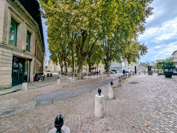 Appartement à vendre 3 pièces BORDEAUX (33) - Dernier étage