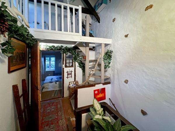 Maison Guignes de 244 M2 avec 722 m2 de jardin