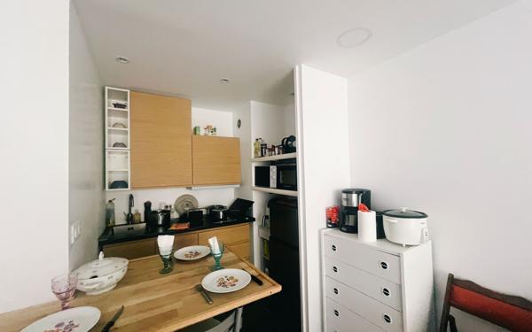 Appartement à vendre    1 pièce • 27,43 m2 Paris 18