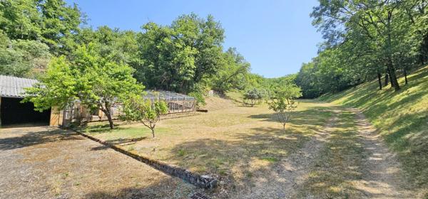 Maison lumineuse, saine avec un fort potentiel au cœur de la vallée de la Dordogne,