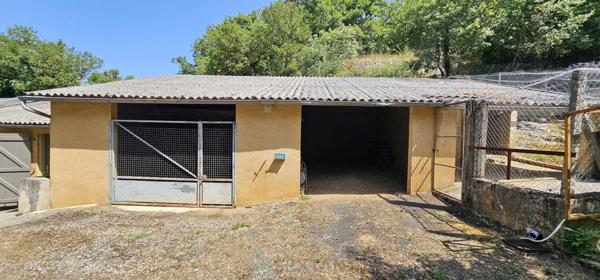 Maison lumineuse, saine avec un fort potentiel au cœur de la vallée de la Dordogne,