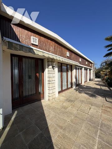 maison de 130m² sur 4000m² de terrain.