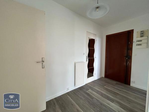 Appartement à louer 4 pièces 80.4m² Rambouillet (78120)