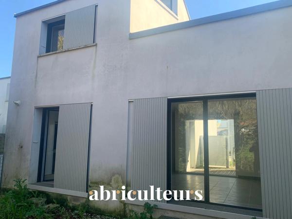 Charmante villa T3 en duplex de 73 m² Jardin et garage