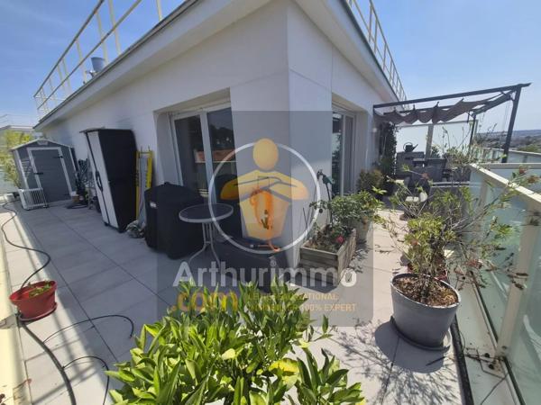 Vente                                                      Appartement
                        
                     4 pièces                      80 m2                     à Ormesson-sur-Marne