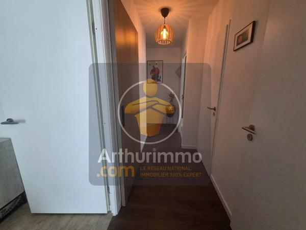 Vente                                                      Appartement
                        
                     4 pièces                      80 m2                     à Ormesson-sur-Marne