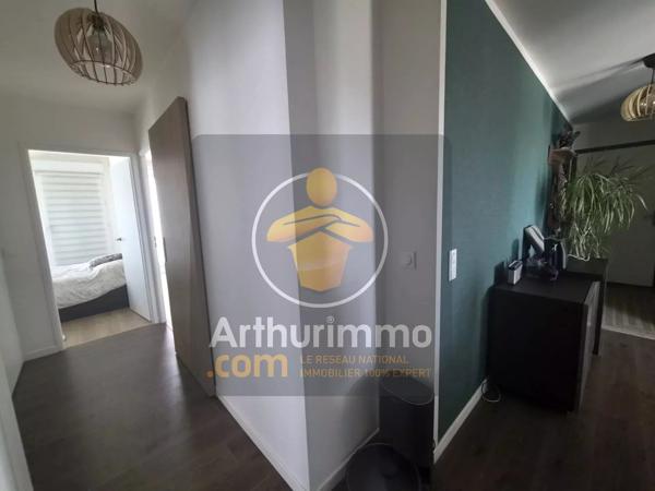 Vente                                                      Appartement
                        
                     4 pièces                      80 m2                     à Ormesson-sur-Marne