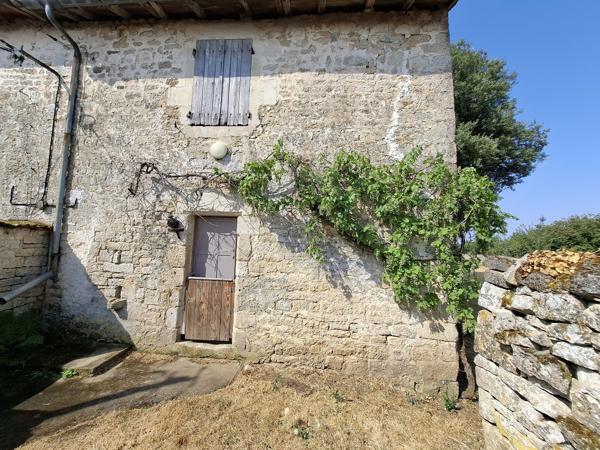 Propriété paisible avec grand jardin au cœur de Melle