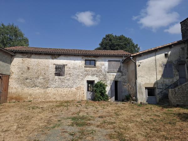 Propriété paisible avec grand jardin au cœur de Melle