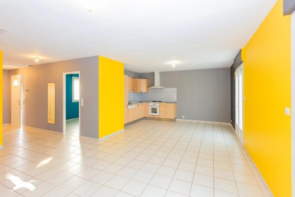 Maison à vendre |  L'Isle-Jourdain |  5 pièces | 130 m²