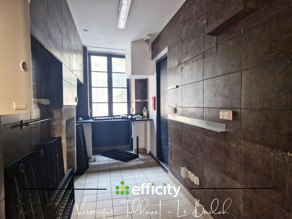 Local Commercial 4 pièces - 94 m²