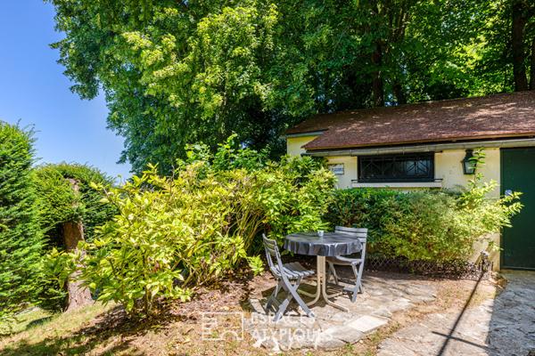 A Maule, vue imprenable, charme ancien et jardin en lisière de forêt