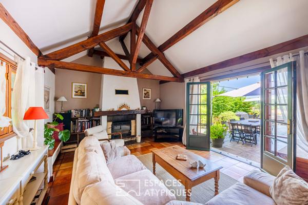 A Maule, vue imprenable, charme ancien et jardin en lisière de forêt