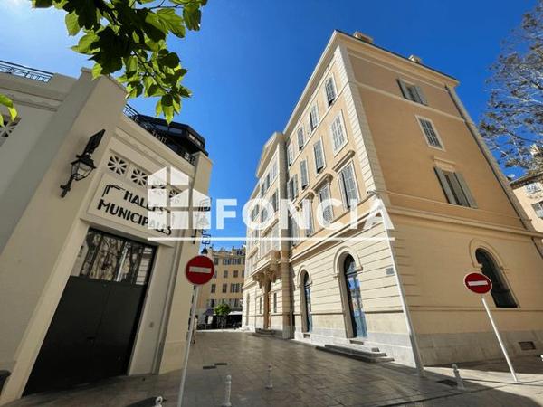 Location Appartement 4 pièces 72.2 m² - Toulon 83000