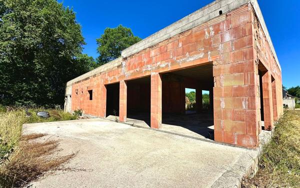 Maison à vendre    1 pièce •  Salles-Curan