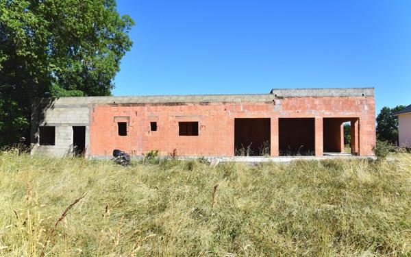 Maison à vendre    1 pièce •  Salles-Curan