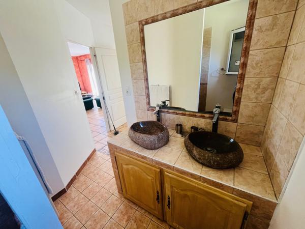 Saint-Saturnin-lès-Apt (84490) Villa avec gîte indépendant tous conforts !