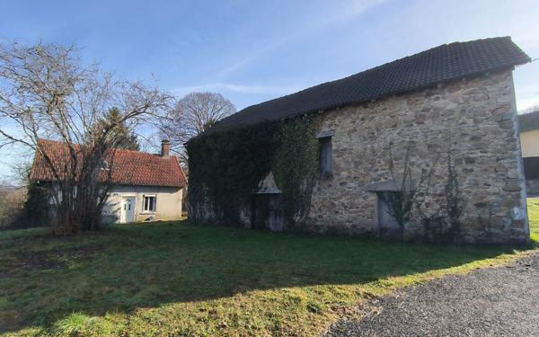 Maison à vendre    2 pièces •  Laguenne