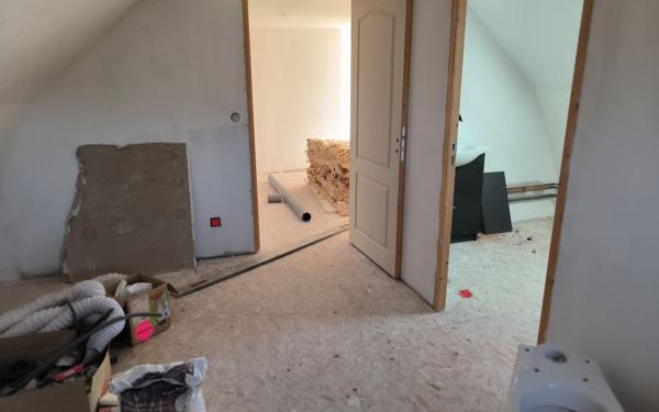 Maison à vendre    2 pièces •  Laguenne