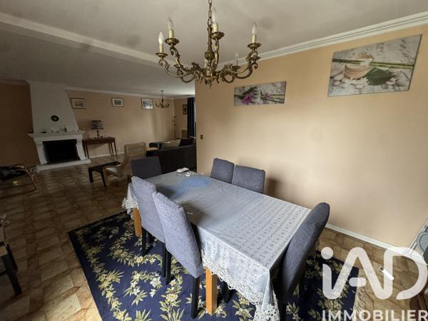 Maison à vendre 6 pièces 136 m² Les Mureaux