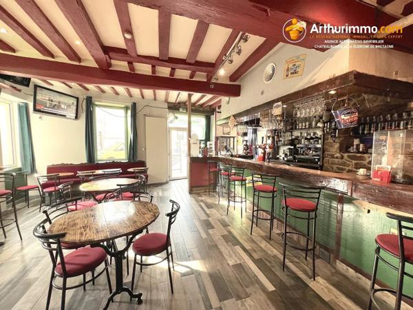 Vente                                                      Immeuble
                        
                     8 pièces                      265 m2                     à Craon