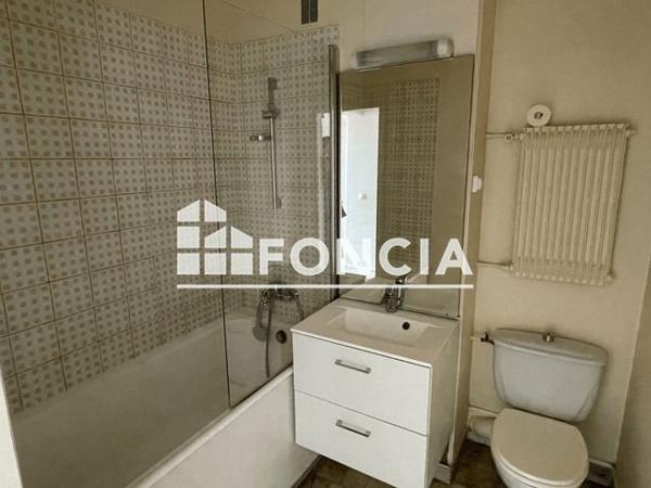 Location Studio 34.9 m² - 49 51 RUE LECOURBE Paris 75015