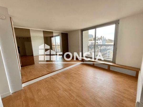 Location Studio 34.9 m² - 49 51 RUE LECOURBE Paris 75015
