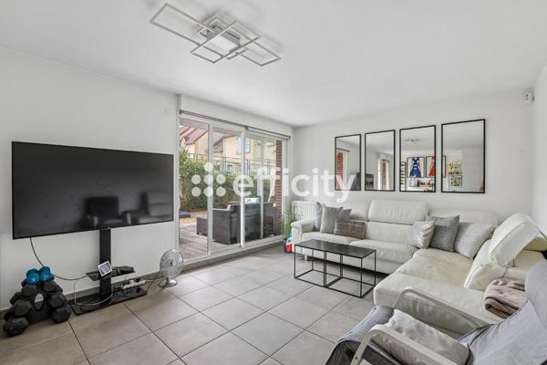 Appartement
         4 pièces
        - 87 m² 339 000 € *