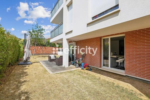 Appartement
         4 pièces
        - 87 m² 339 000 € *