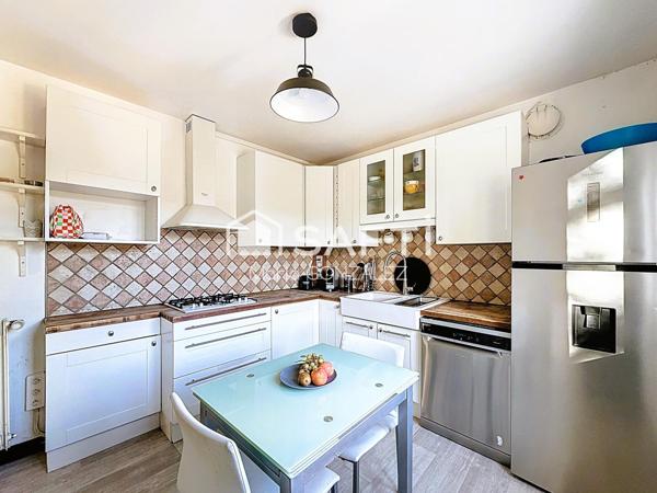 Maison T6 - 4 chambres - un sous-sol complet