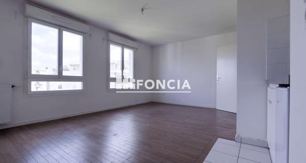 À vendre Studio 30 m² - Corbeil-essonnes 91100
