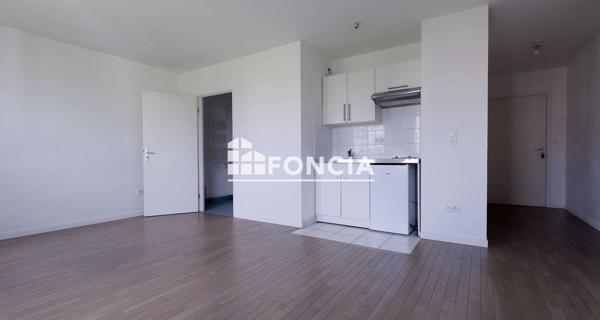 À vendre Studio 30 m² - Corbeil-essonnes 91100