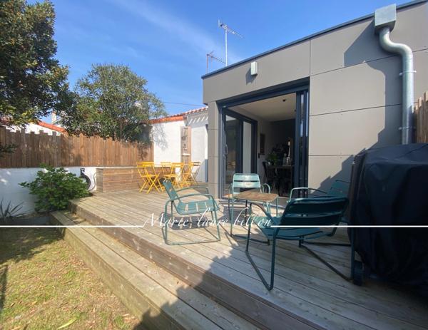 Maison à vendre 3 pièces SAINT GILLES CROIX DE VIE (85), maison 2 chambres avec terrasse-jardinet et courette