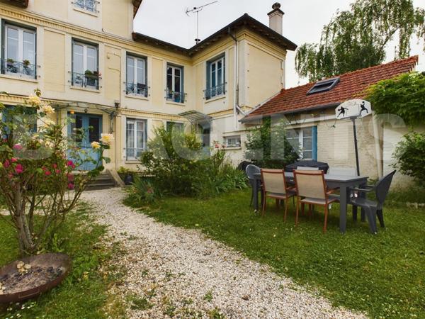 CHARMANT APPARTEMENT TROIS PIECES