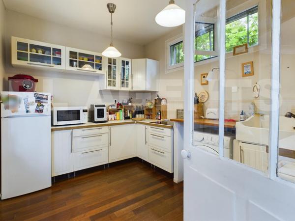 CHARMANT APPARTEMENT TROIS PIECES