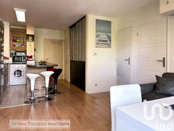 Appartement 2 pièces de 41 m² à Trappes (78190)