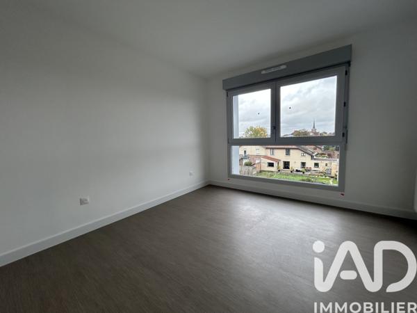 Location appartement 3 pièces 61 m² Pérenchies