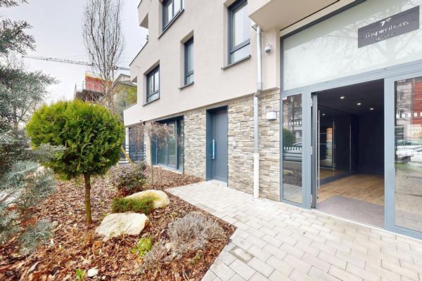 Local commercial 90 m2