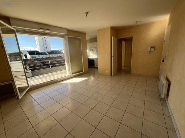 Appartement à vendre à Saint-Pierre-des-Corps dans l'Indre-et-Loire (37700), ref : 003/2503