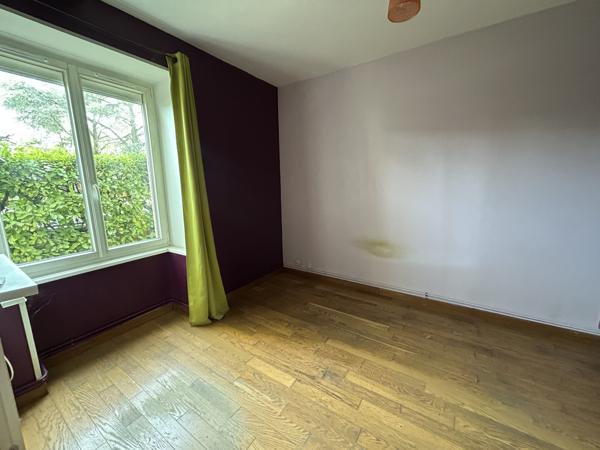 Craponne – T2 avec grande terrasse de 40 m², parking et box