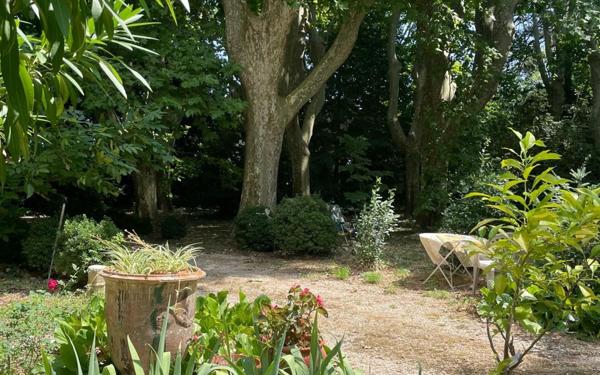 Maison à vendre    2 pièces •  Pierrelatte