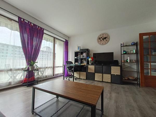 Appartement à Tours avec balcon et parking
