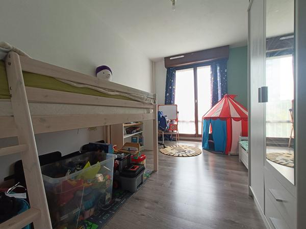 Appartement à Tours avec balcon et parking